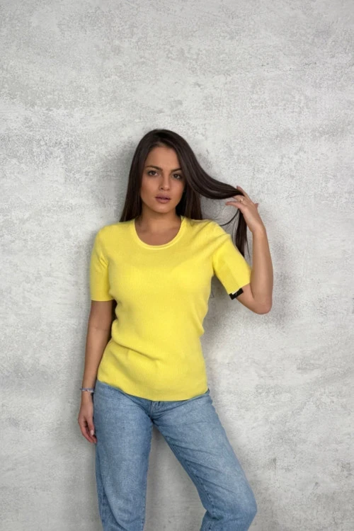 Dámska blúzka s krátkym rukávom