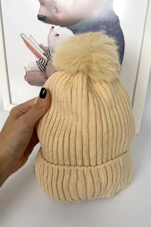 Детска шапка за момичета от 2г о 4г 