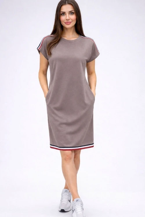 Дамска рокля с къс ръкав