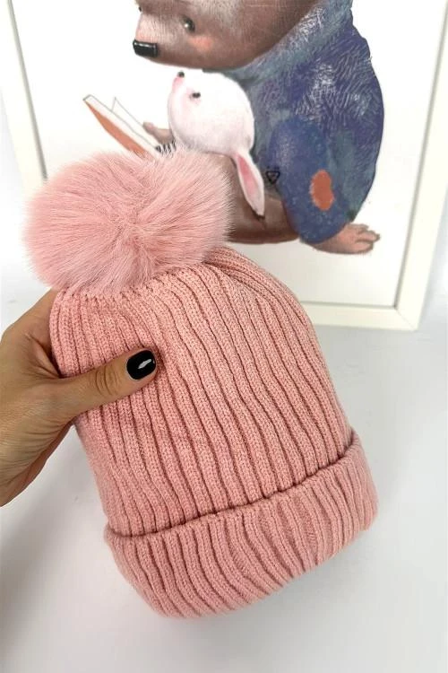 Детска шапка за момичета от 2г о 4г 