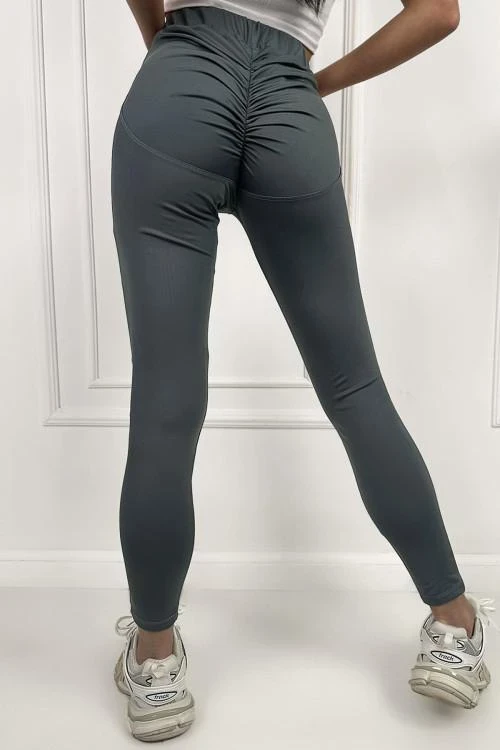 Women's leggings with a gathered seam