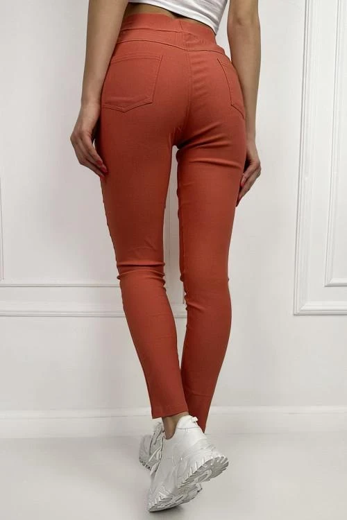 Women's trousers with pockets