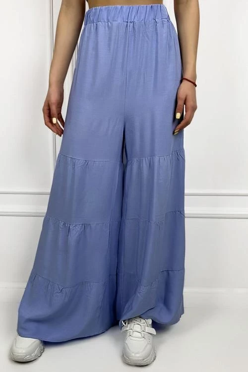 Ženske hlače z volančki