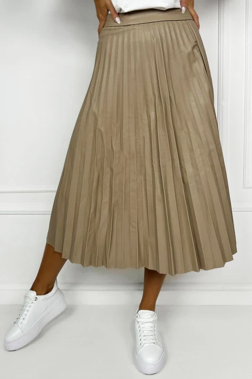 Women's skirt with pleats