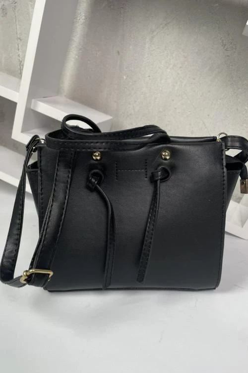 Ladies leather bag