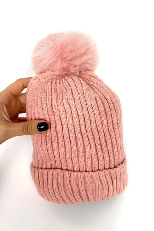 Детска шапка за момичета от 2г о 4г 