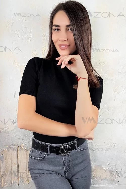 Ženska majica s kratkim rukavima i polo ovratnikom